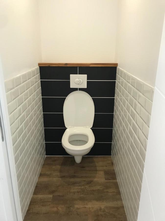Duplex Calme Et Cosy Apartment Конкарно Екстериор снимка